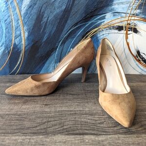 Kenneth Cole Beige Suede Heels